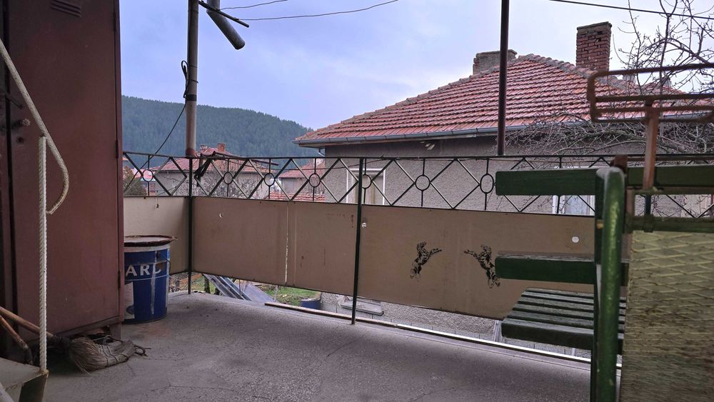 Продава се Къща в Брезник - 220 кв.м за 348 €/кв.м - Снимка #5