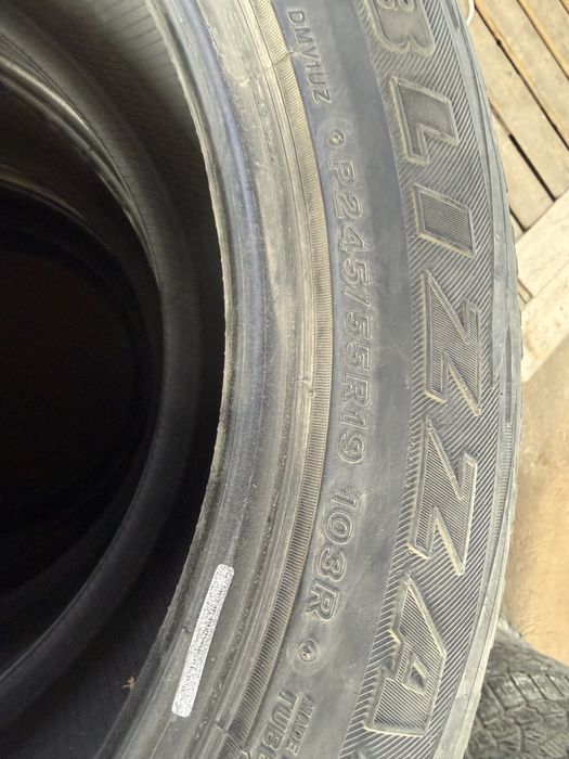 Продам резину BRIDGESTONE 245/55R19