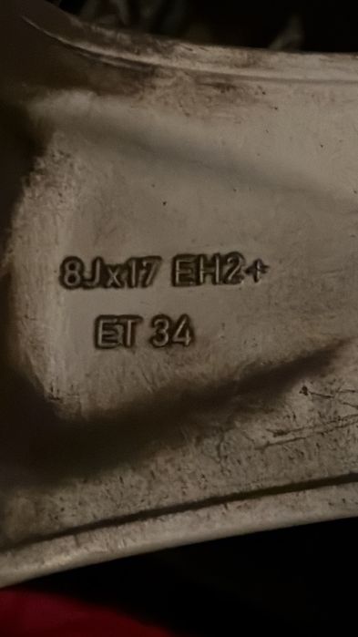 Джанти за БМВ /BMW 17" с комплект гуми