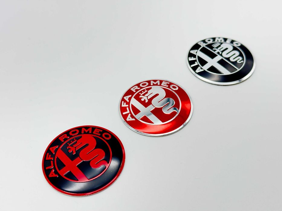 Емблема за волан Alfa Romeo + капачки за джанти – нови