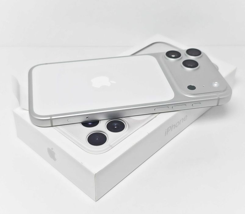 iPhone 17 Pro Max 256GB Silver