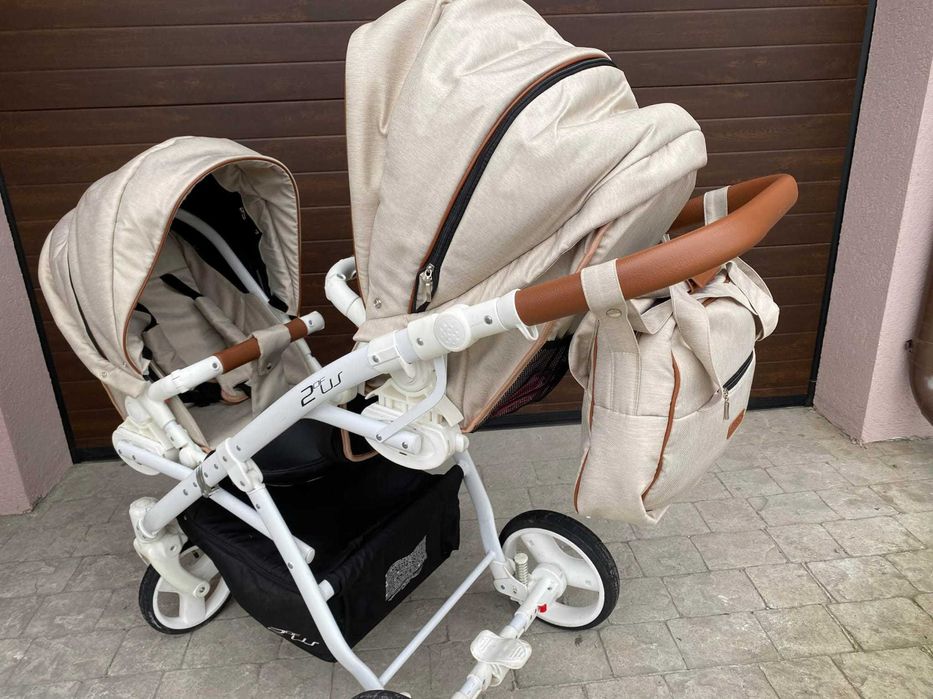 Carucior Gemeni 6 in 1 Landourile sunt așezate unul în spatele celuila