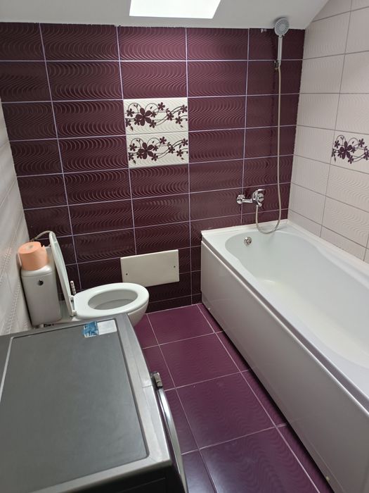 Închiriez etaj casa , duplex, Miroslava