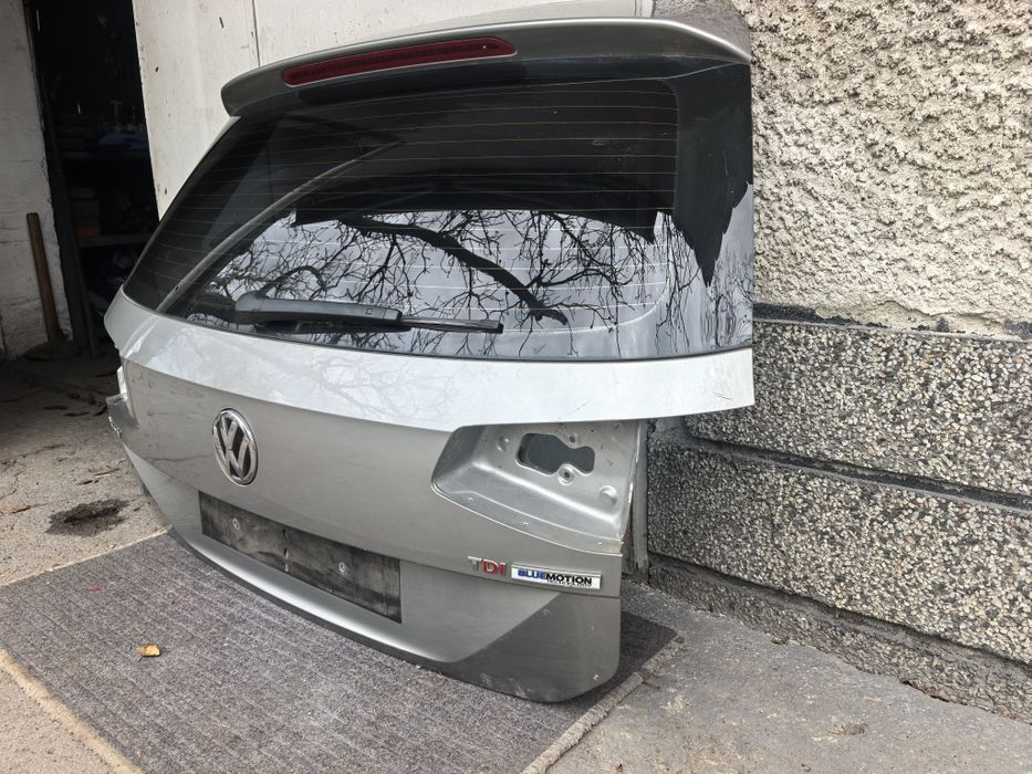 Заден капак пасат 8 passat b8