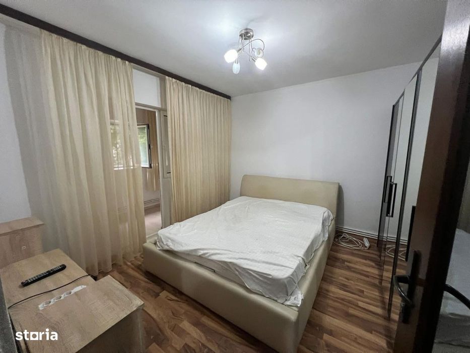 Apartament 2 camere etaj 2/4 -50 mp Zona Piata Moldovei — fotografia 3