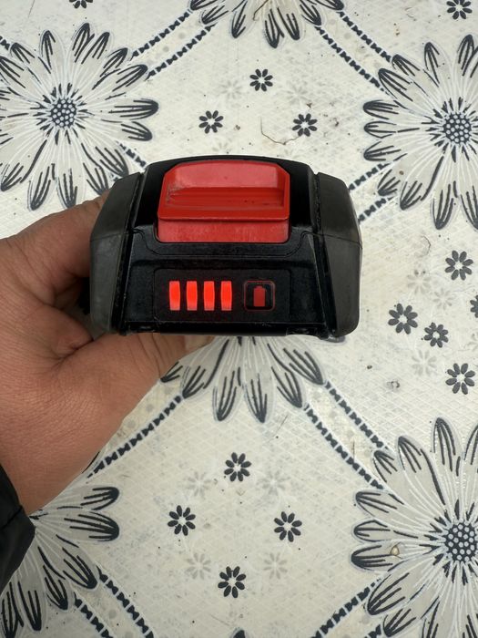 Акумулаторна батерия WURTH M-CUBE/ 18V/ 2Ah - Литиево йонна батерия