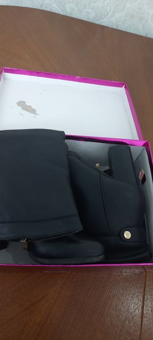 Продам сапоги женские