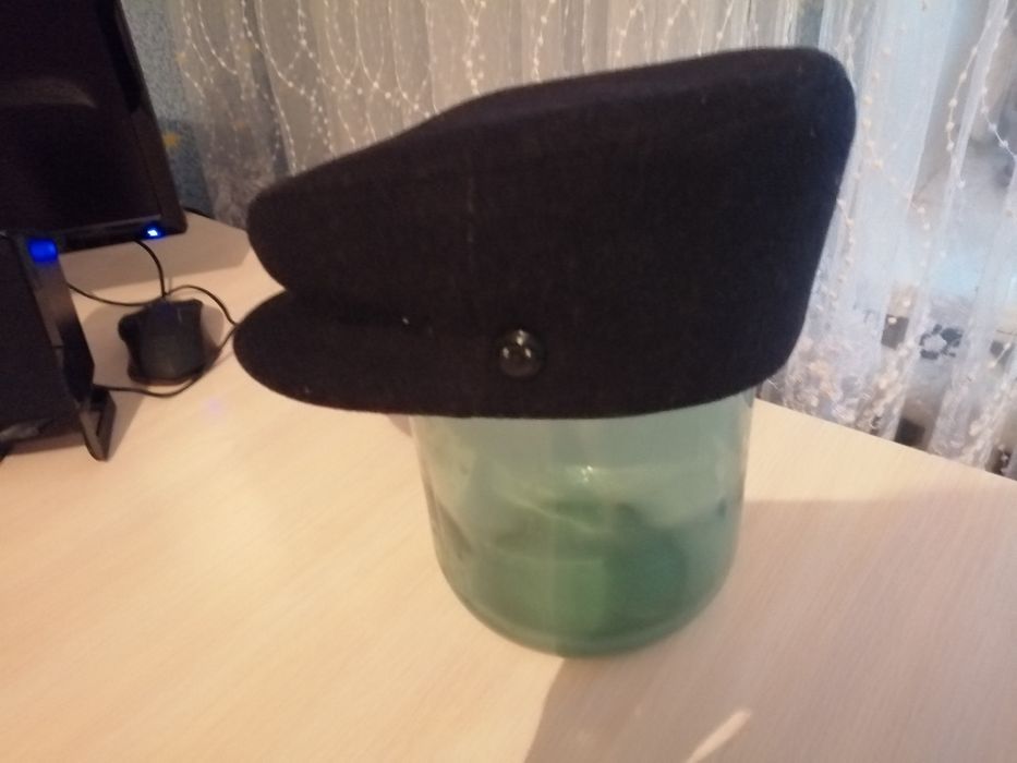 Продам кепку осеннюю