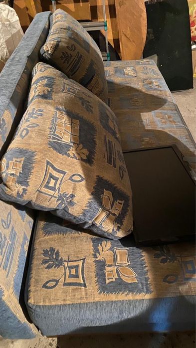 Продам диванннннн