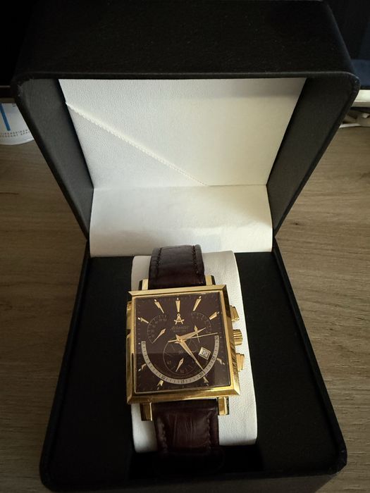 Atlantic Worldmaster Square Chrono Retrograde Quartz,40-40mm