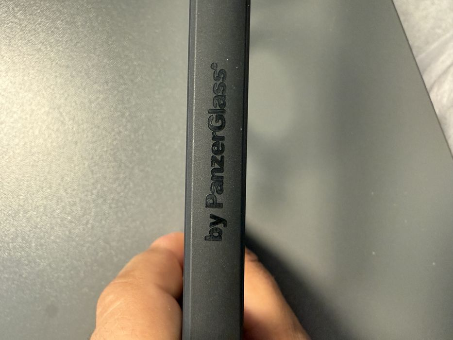 Huse protectie pentru iPhone 16 Pro Max - ca noi