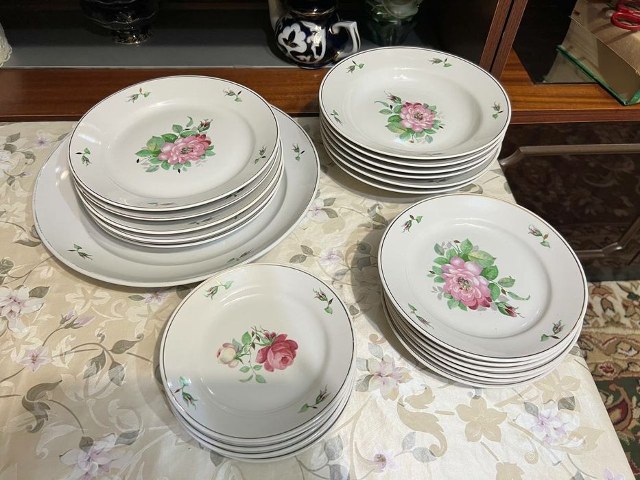 Сервиз столовый "Роза, шиповник", 22 предмета,фарфор, золочение,ФЗ Дул