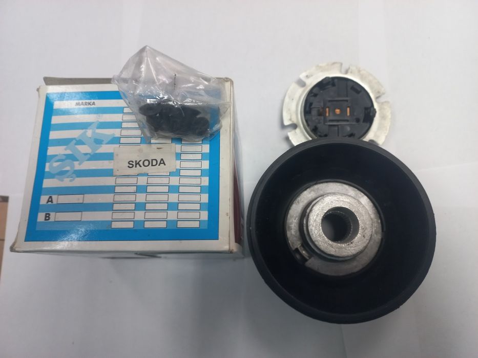 Фланец шлици волан нови Опел БМВ Киа Мазда  Форд Фиат Ауди Шкода Opel BMW Audi Skoda Kia Mazda Ford Fiat