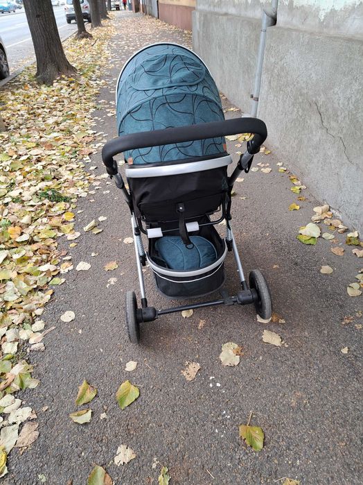 Vand cărucior bebe