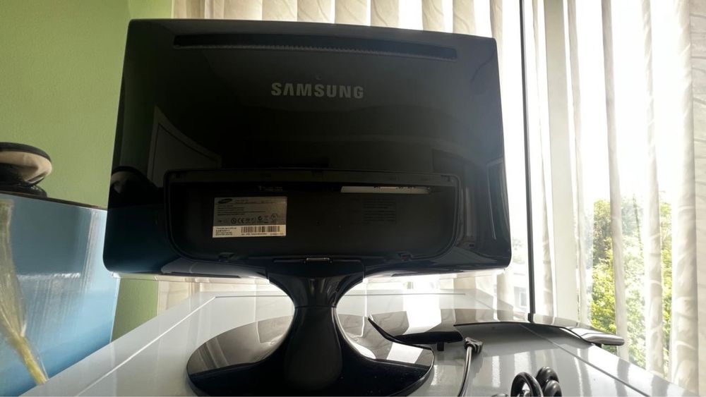 Монитор Самсунг T220