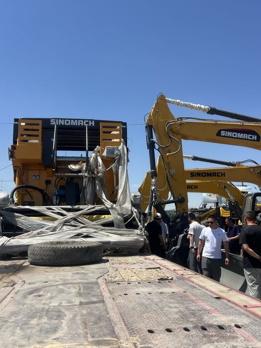 асфальдукладчик sinomach GYA6000 в наличе