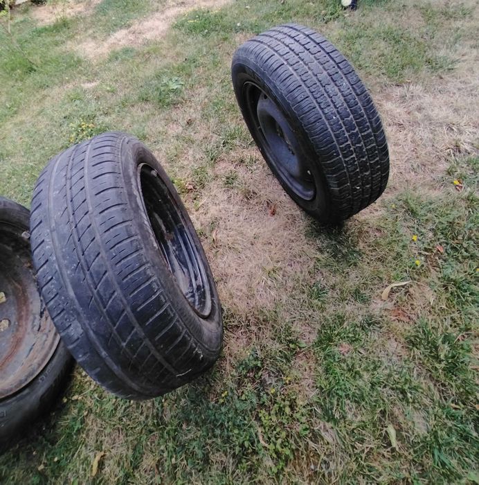 De vanzare set patru roti dacia logan