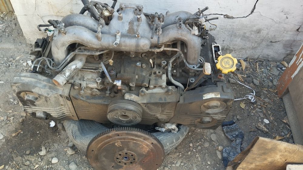 Двигатель Субару 2.5 4х распредвальный