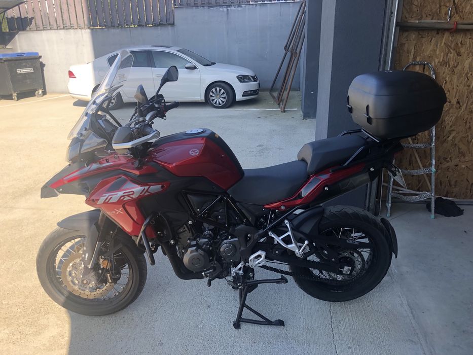 Benelli TRK502X 2020 cu multe dotari extra