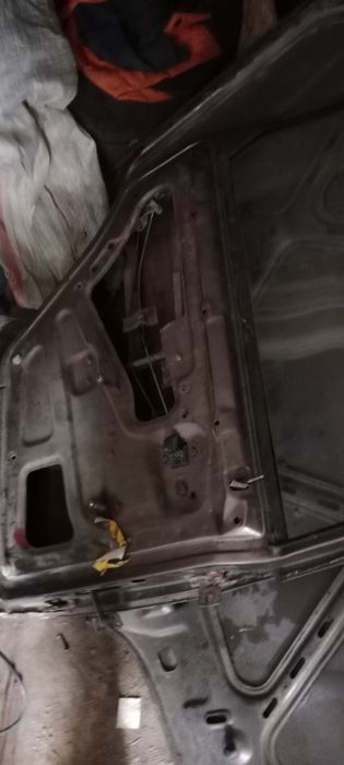 Машина 2000г выпуска