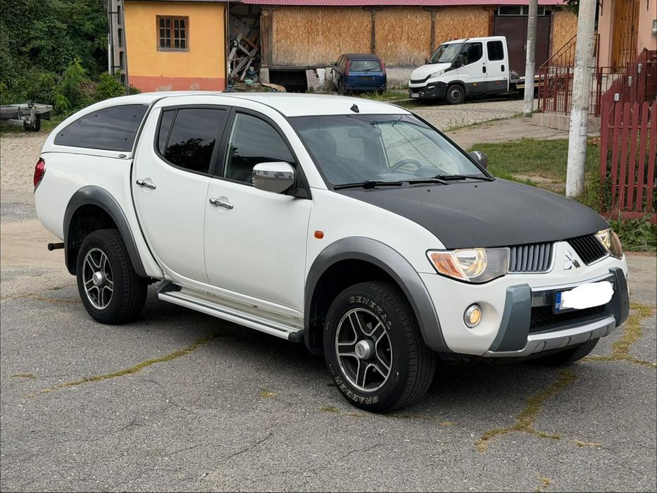 Mitsubishi L200 fabricație 2008 impecabil cu carte service