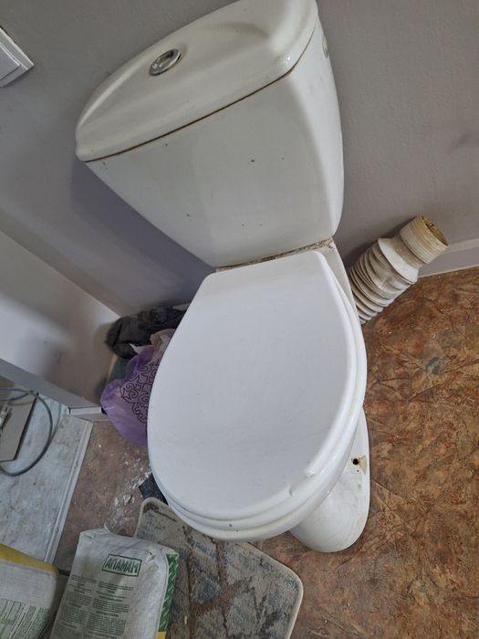 Продается  унитаз