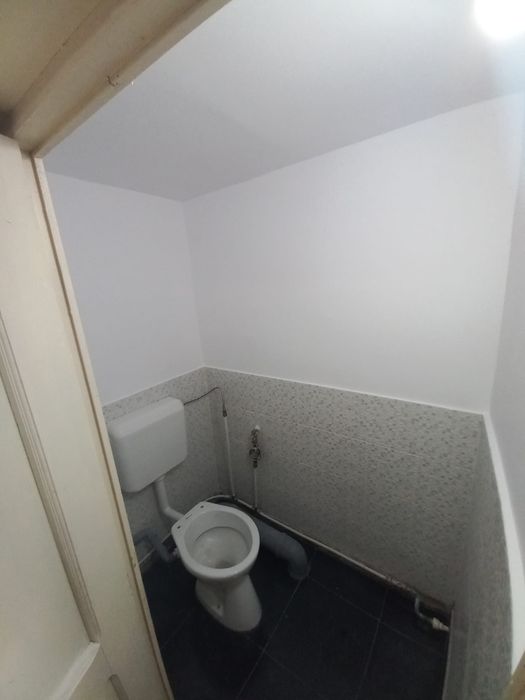 Spațiu comercial de închiriat Onesti