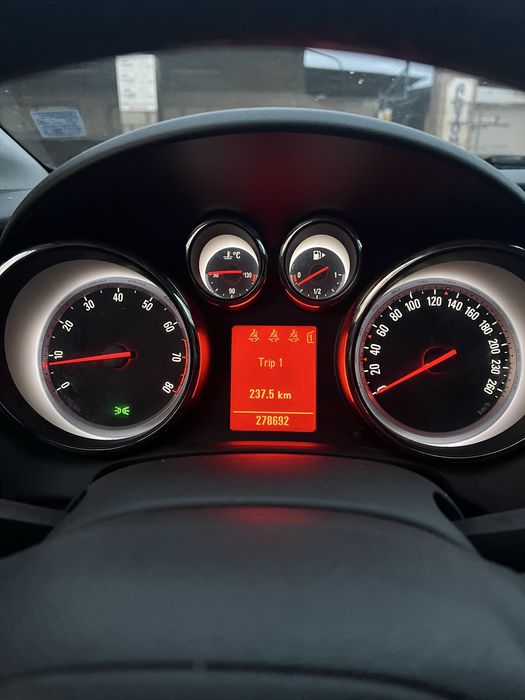 Opel Astra J 1.4 Turbo 140 / ГАЗ