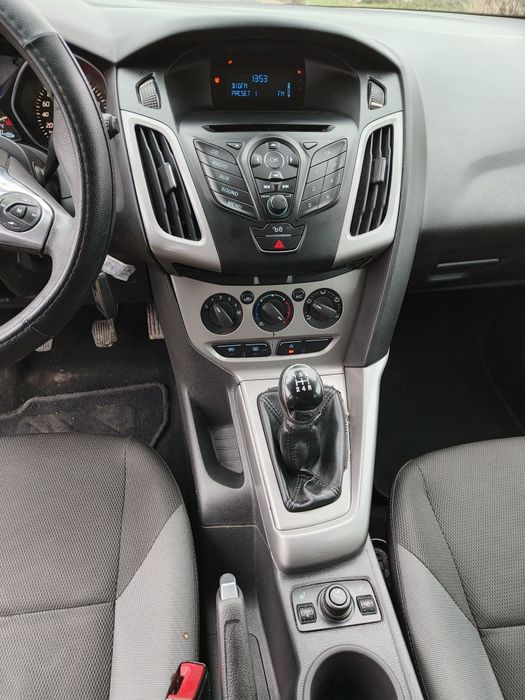 Ford focus 2012 benzina 101 cai