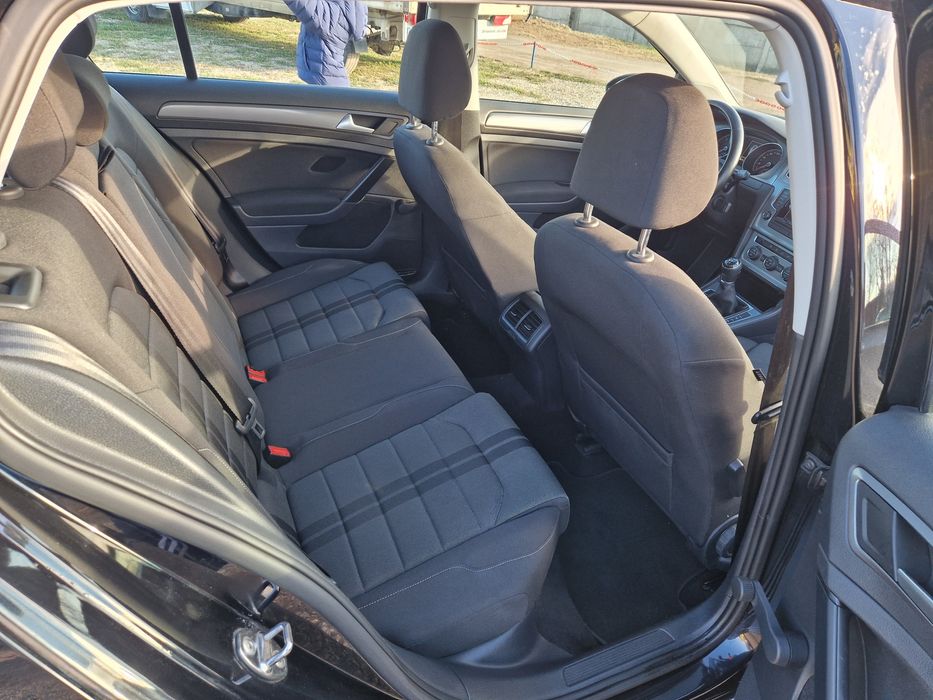 VW Golf VII 1.6 Tdi 2014  Cutie 5+ 1 /  Nr Rosi 30Z / Garanție 12 Luni