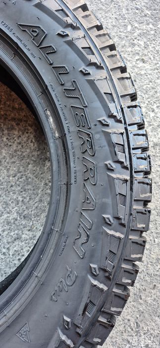 4 anvelope iarna ca noi Pirelli 225/65/17.Pretul este pe bucata.