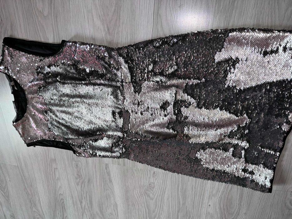 Двулицева рокля с пайети