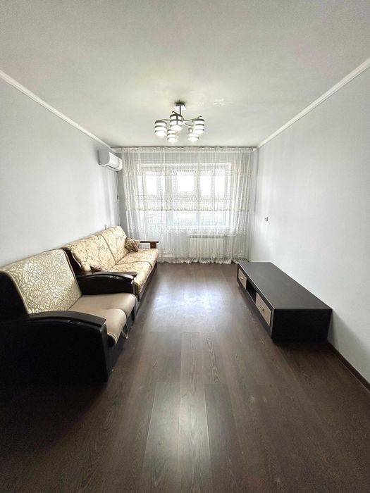 Продаётся 2 комн квартира