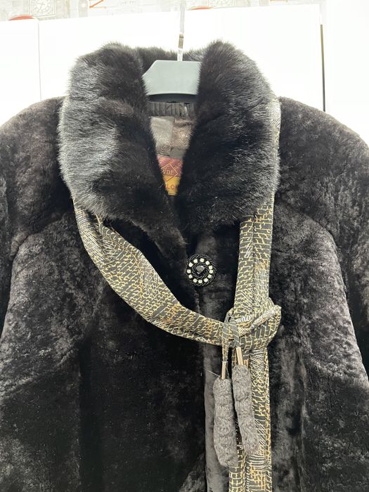 Шуба мутон , ворот норка