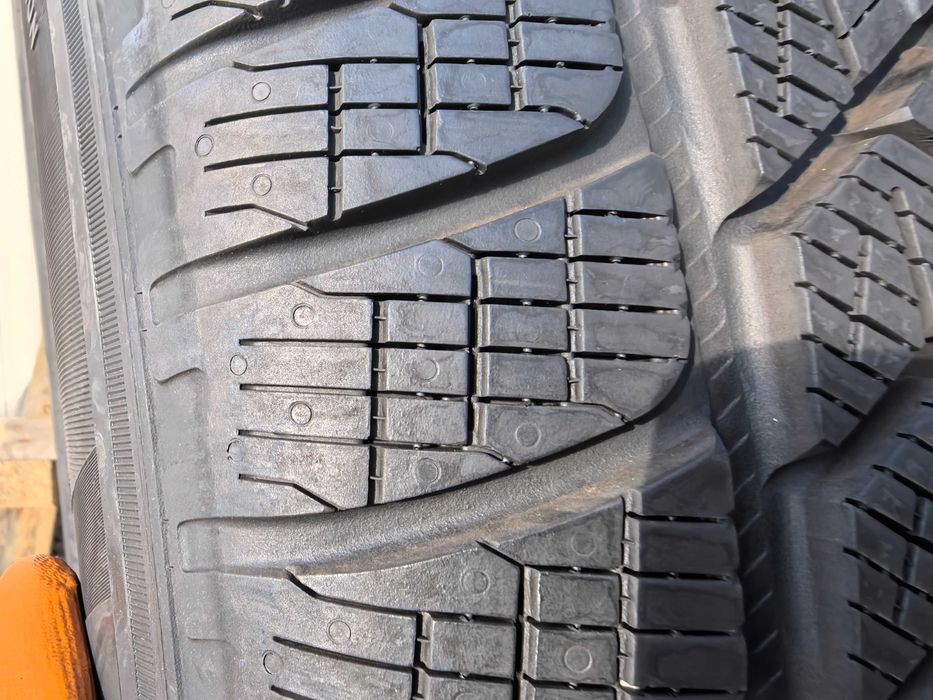 225/65/17 Пирели ДОТ 2022 г - Като нови !