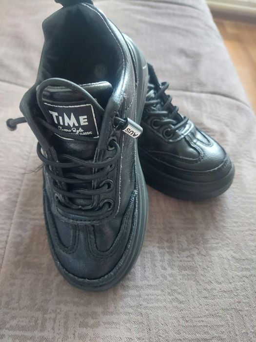 Продам обувь на мальчика