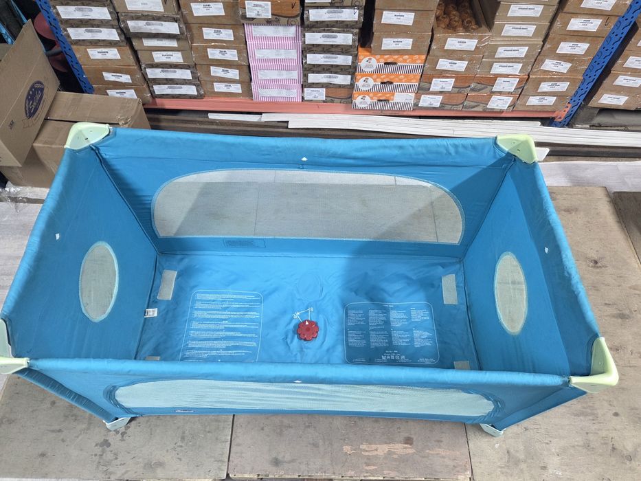 Детский манеж фирмы Chicco