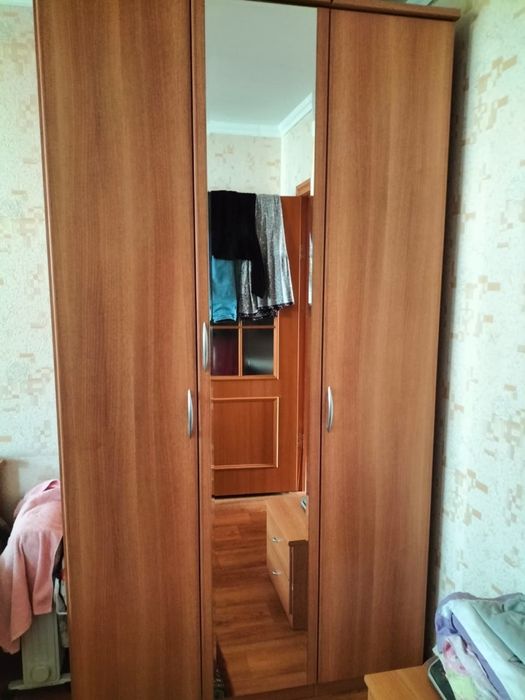 Продам спальный гарнитур