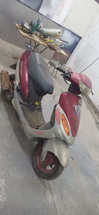 Продавам скутер 50 кубика