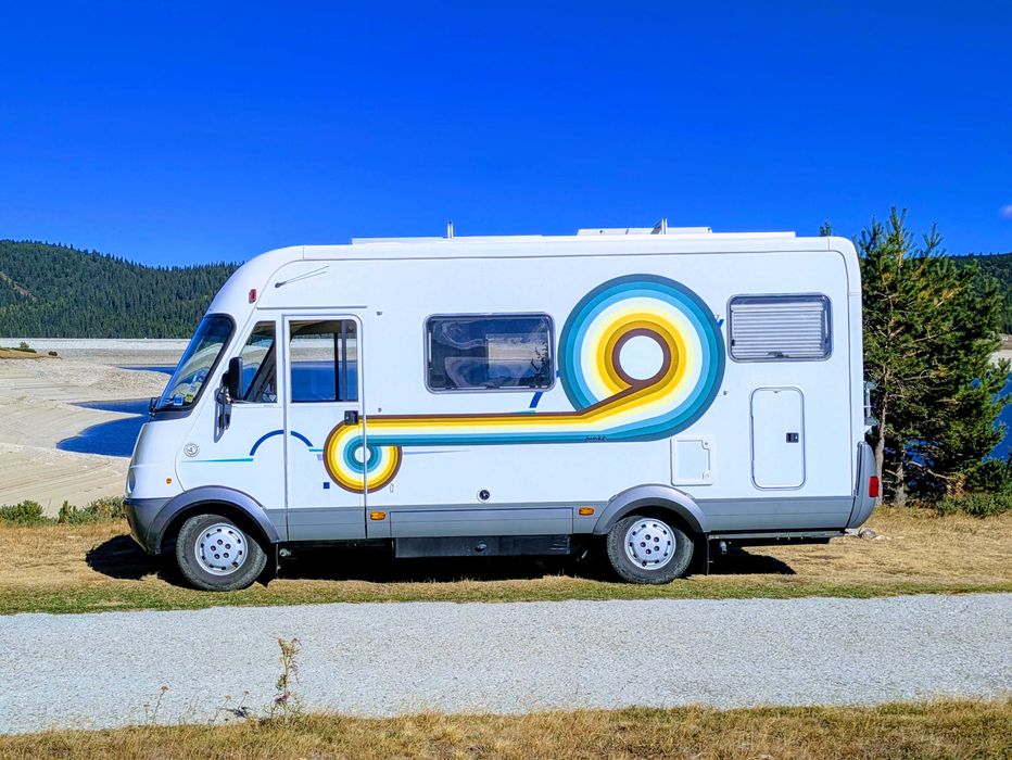 кемпер Hymer B524