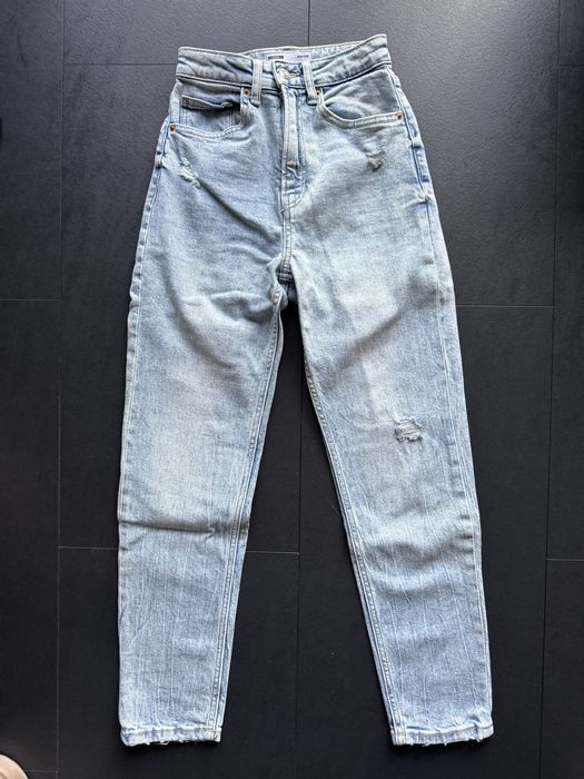 Светли дънки Bershka