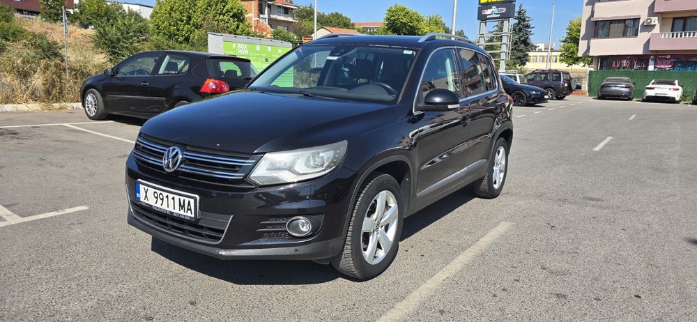 Автомобил  vw tiguan