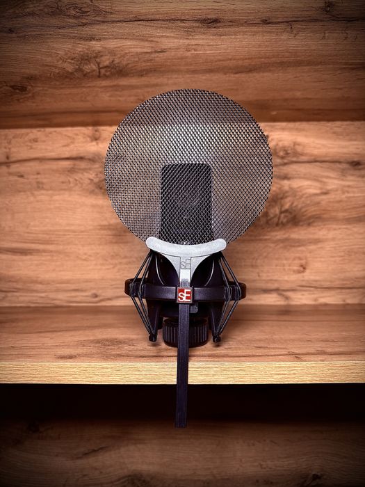 Студийный микрофон sE Electronics X1 S Vocal Pack - полный комплект