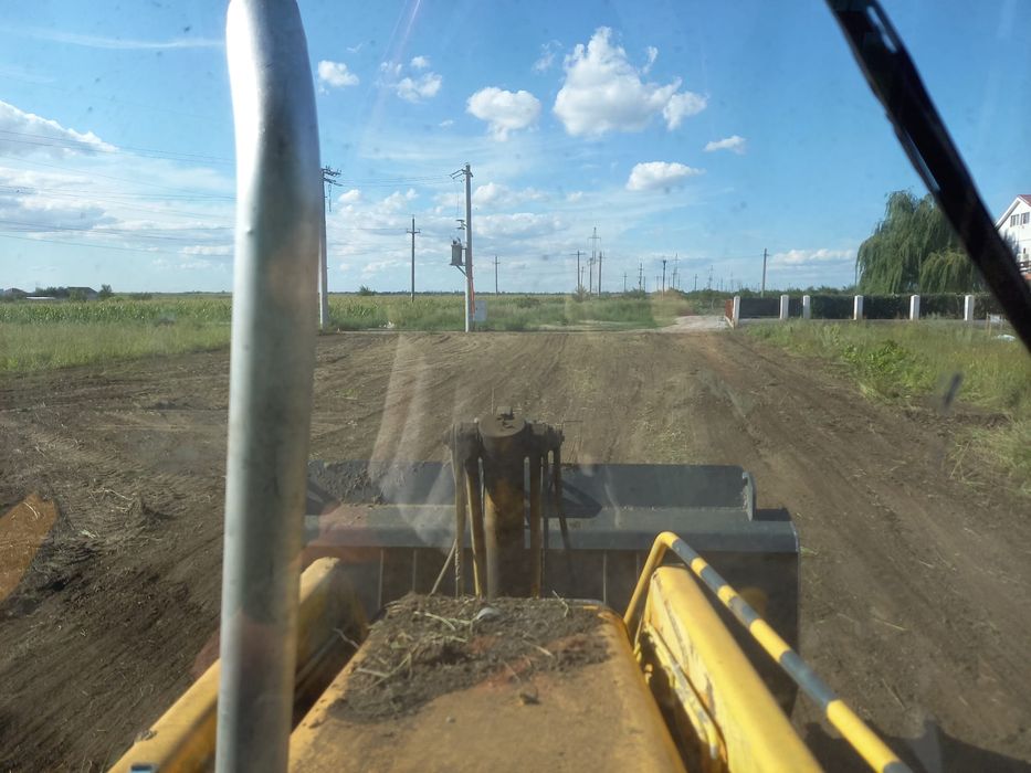 Teren INTRAVILAN cu utilitati - Sat COSTI - 40 Euro/mp