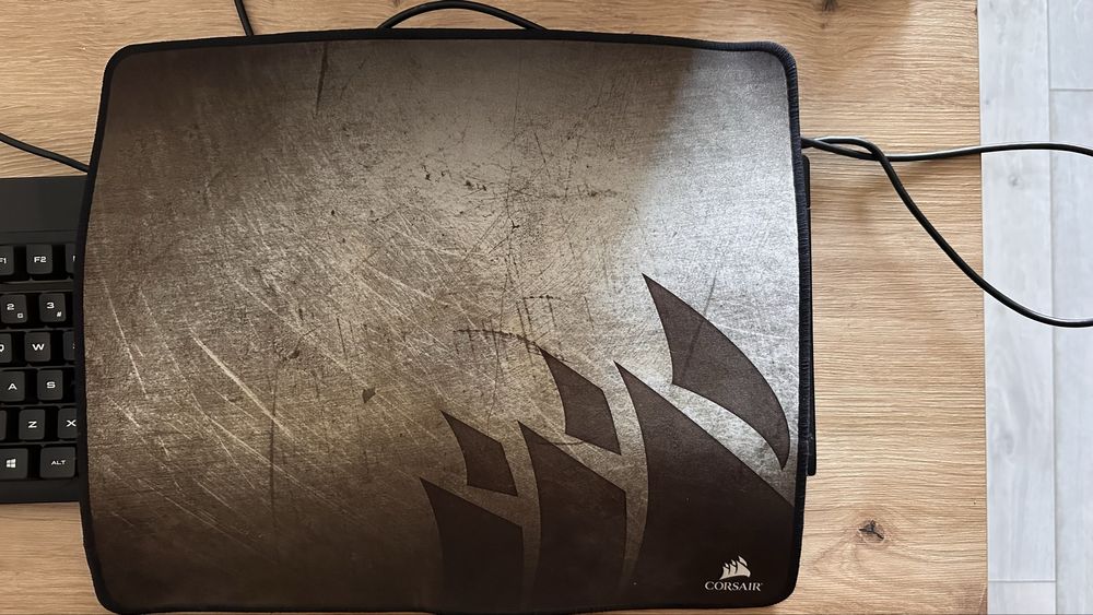 Kit gaming Corsair 3in1 - Tastatura RGB, Mouse RGB, Mousepad