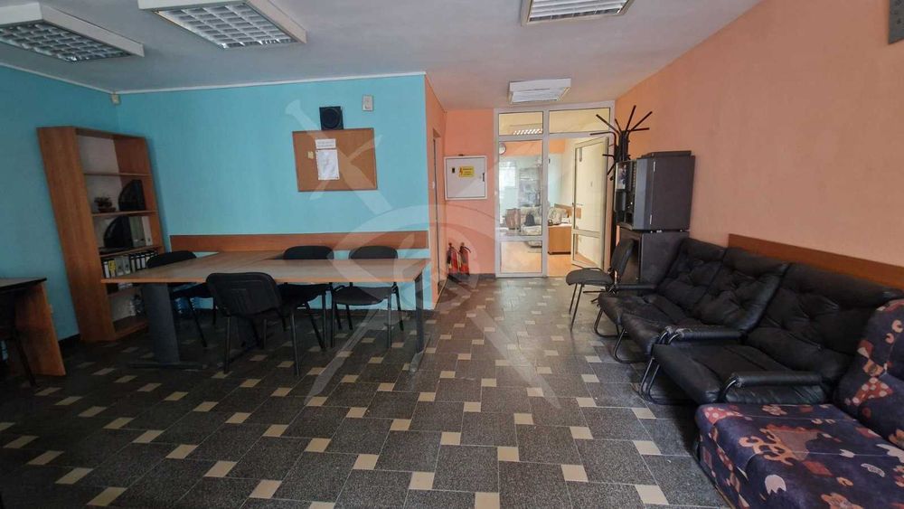 Офис - Възраждане