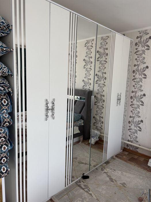 Спальный гарнитур 200/1800 6 дверный