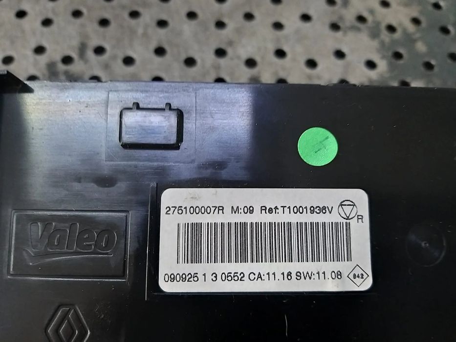Panou comanda clima ac renault megane 3 275100007r t1001936v