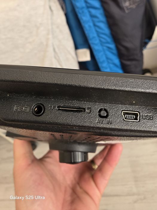 GPS PilotOn ecran de 9" inch cu camera  functionala