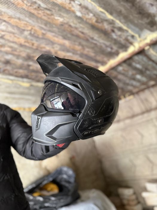 Cască moto MT Helmets Streetfighter – stare bună